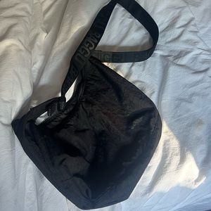 BAGGU Medium Crescent Bag